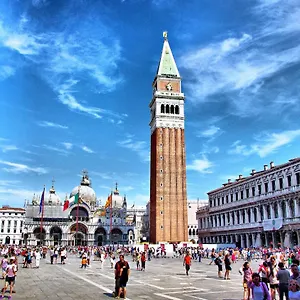  Сasa de vacaciones Raggio Di Sole Dietro Piazza San Marco