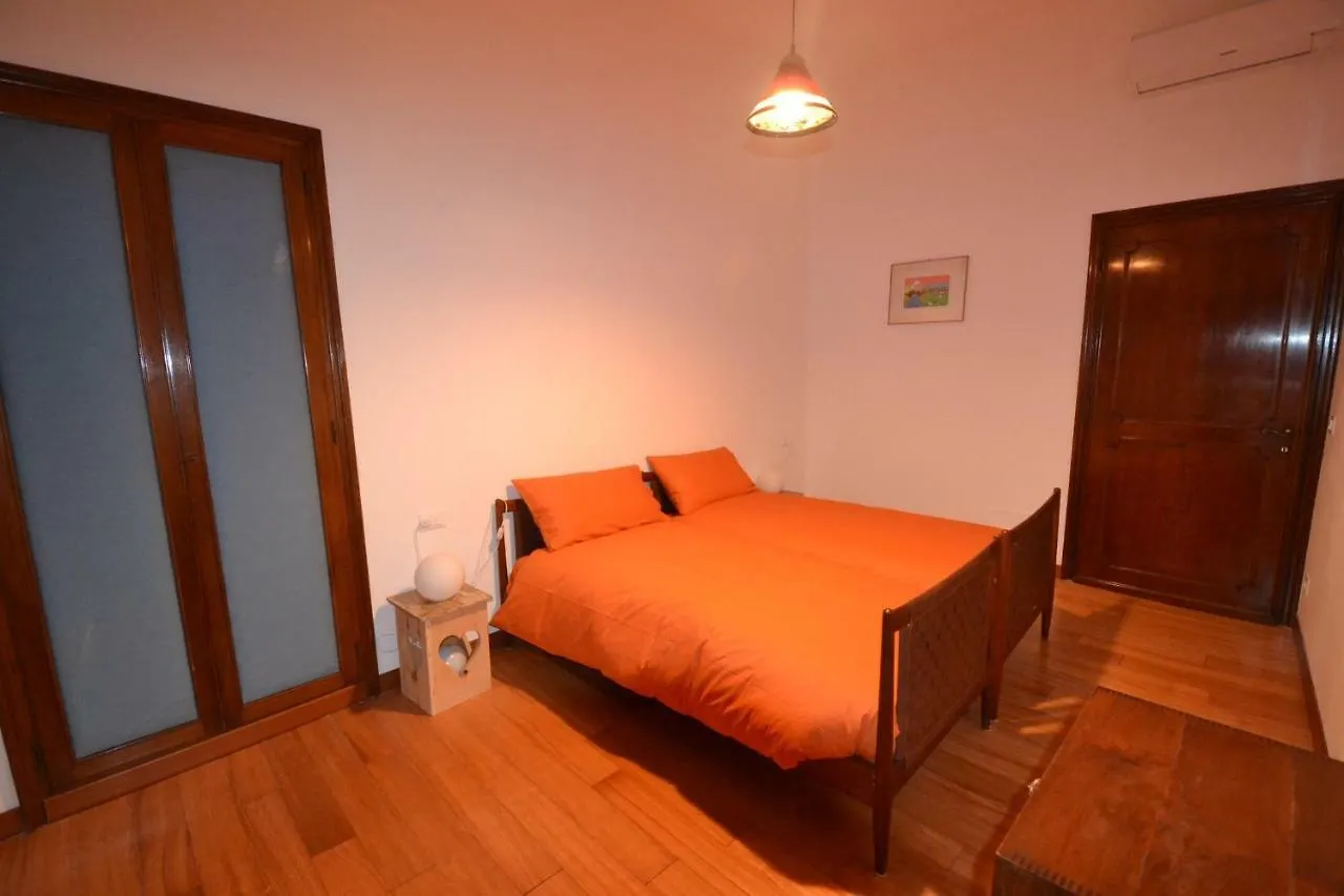 Castello 5888 B, Santa Marina, Calle Marcello, Canale Venecia Apartamento