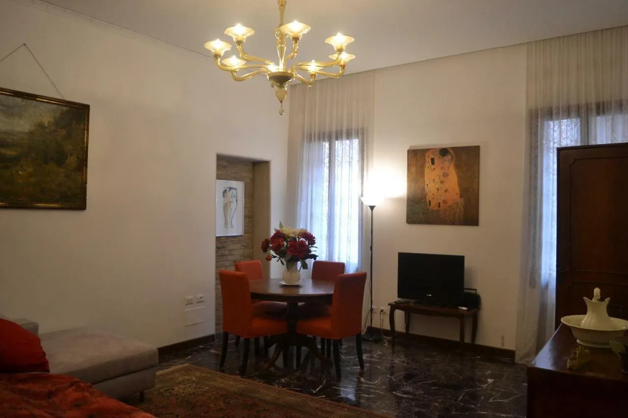 Castello 5888 B, Santa Marina, Calle Marcello, Canale Βενετία Διαμέρισμα
